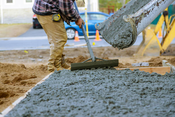 Best Concrete Walkway Installation  in New Albany, MS